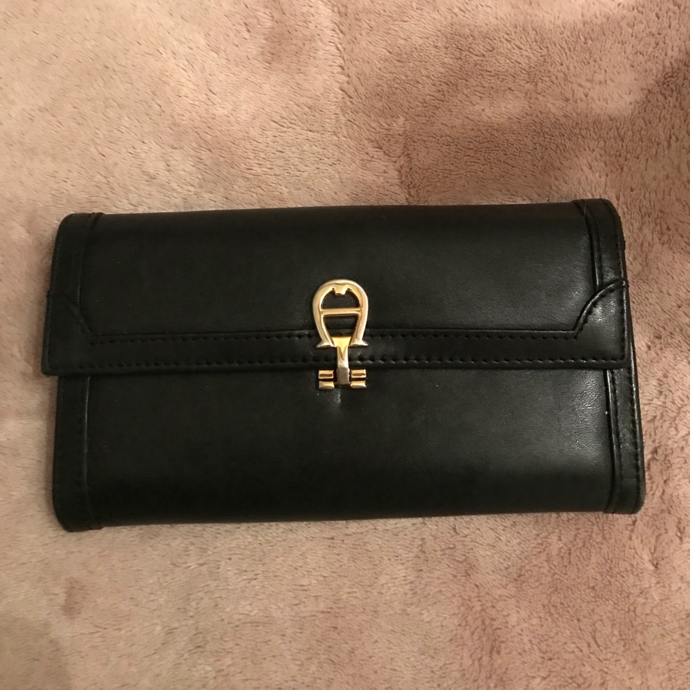 Brand New Aigner wallet